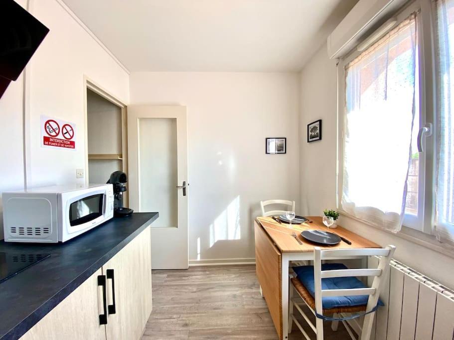 T2 Cosy Proche Hopital + Parking Gratuit Sur Place Auxerre Exterior foto